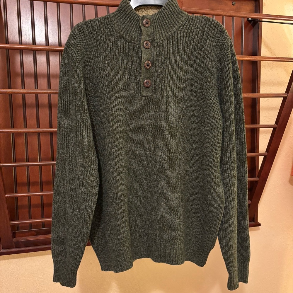 G.H. Bass & Co. Olive Turtleneck Sweater